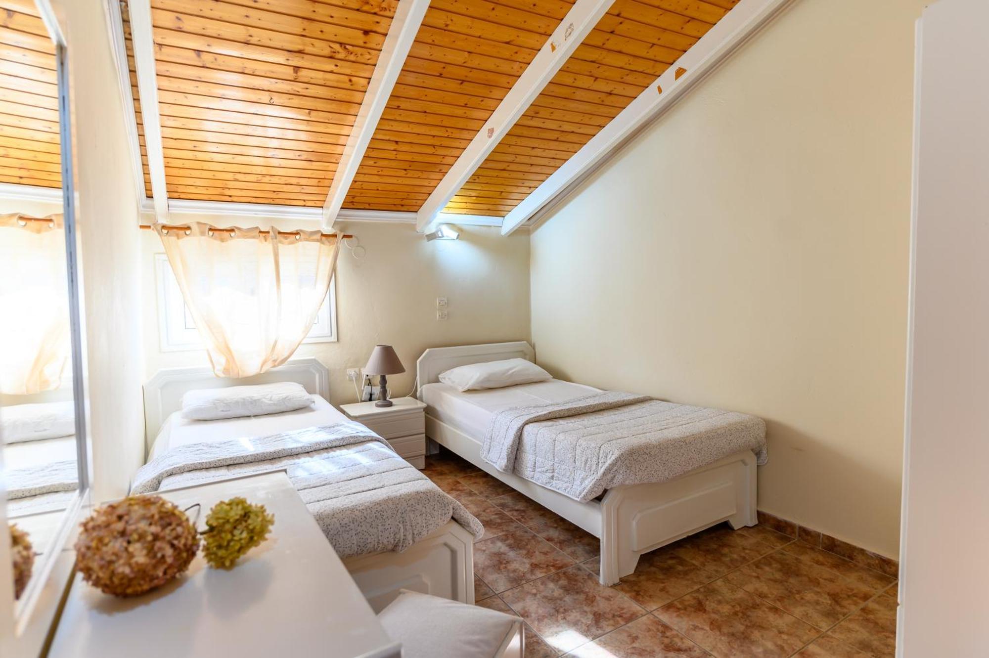 Louiza Apartment Agios Gordios (Corfu)